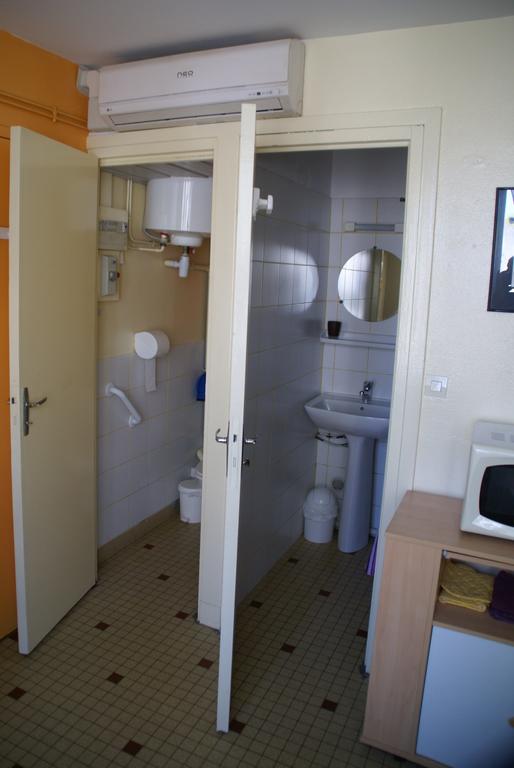 Au Coeur De Bourg Csm Apartment Courseulles-sur-Mer Luaran gambar